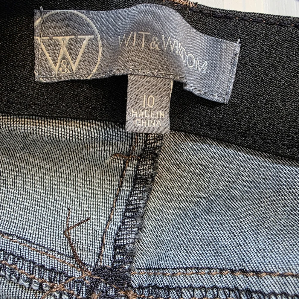 Wit & Wisdom 'Ab' Solution Raw Hem Skinny Jeans  *NEW* - Picture 3 of 9